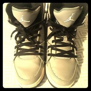 Jordan's grey & black white size 6y